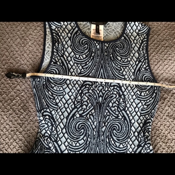 Beautiful soft sweater dress by BCBG Maxazria - Picture 3 of 10